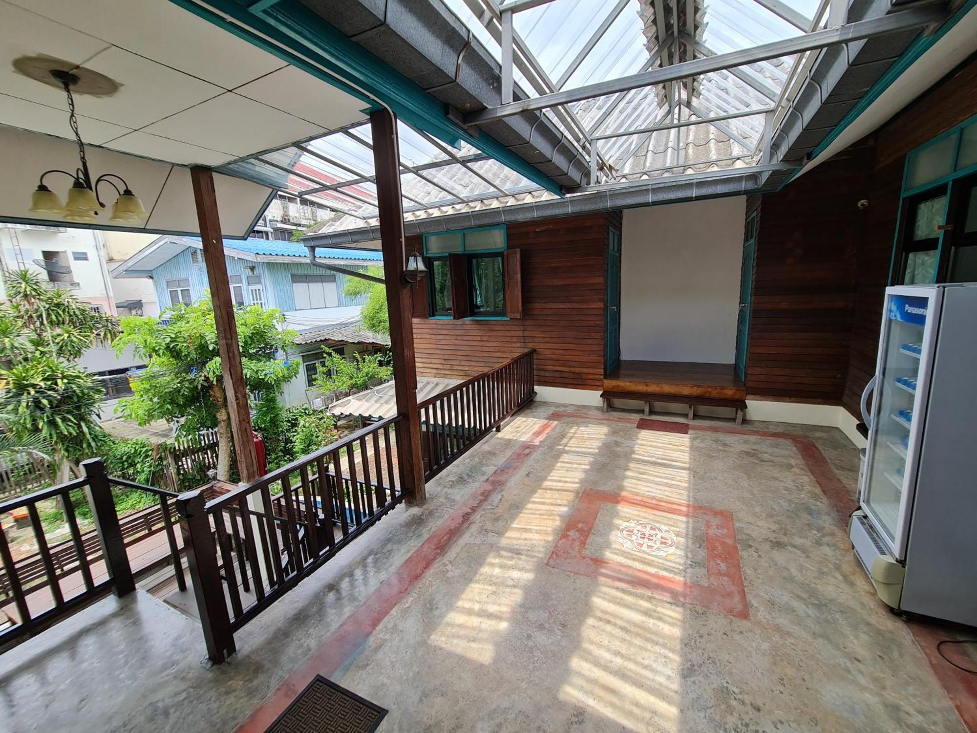 Апартаменти Tepbunthomhouse Ayutthaya Екстер'єр фото