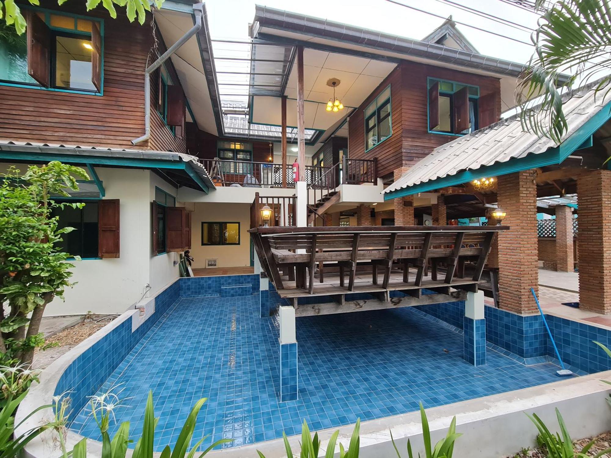 Апартаменти Tepbunthomhouse Ayutthaya Екстер'єр фото