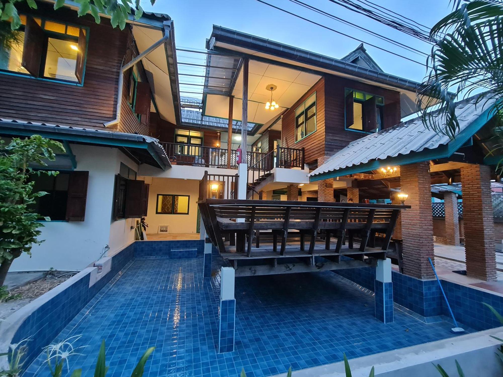 Апартаменти Tepbunthomhouse Ayutthaya Екстер'єр фото