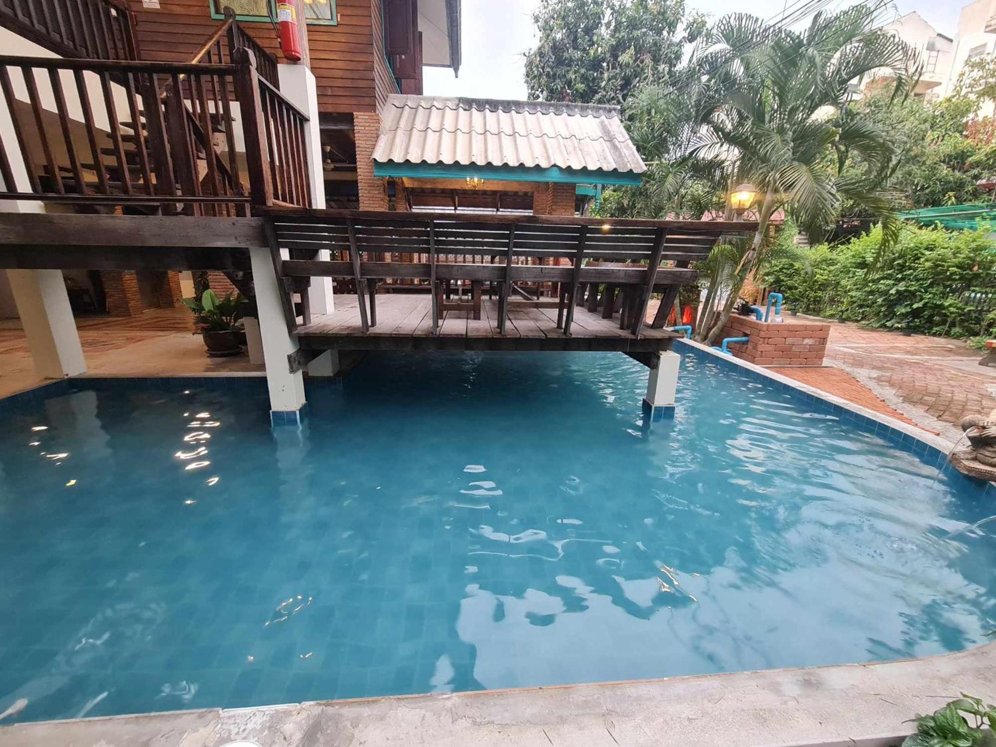 Апартаменти Tepbunthomhouse Ayutthaya Екстер'єр фото